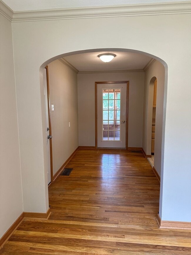 Building Photo - 1430 Staub Ct NE