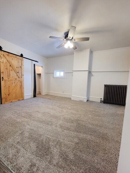 Building Photo - 503 6th St N