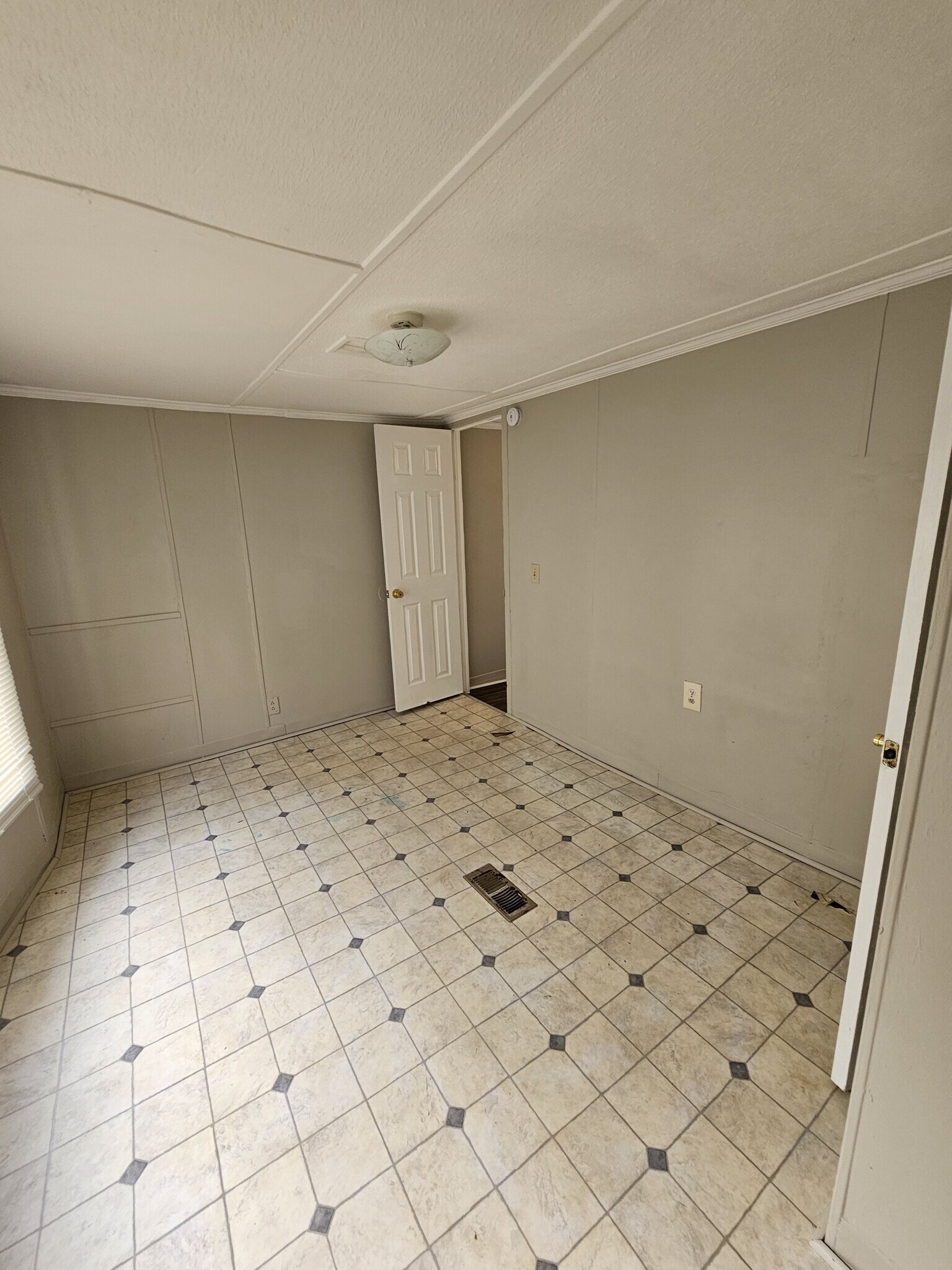 Building Photo - 146 Duncanwood Dr