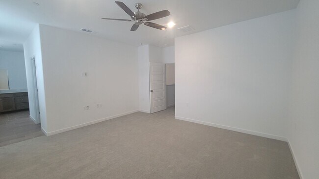 Building Photo - 12537 Camino Glorieta, Bakersfield, CA 93311