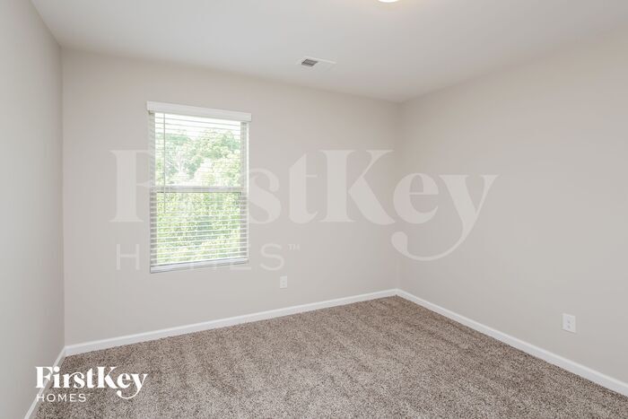 Building Photo - 2117 Massey Ln