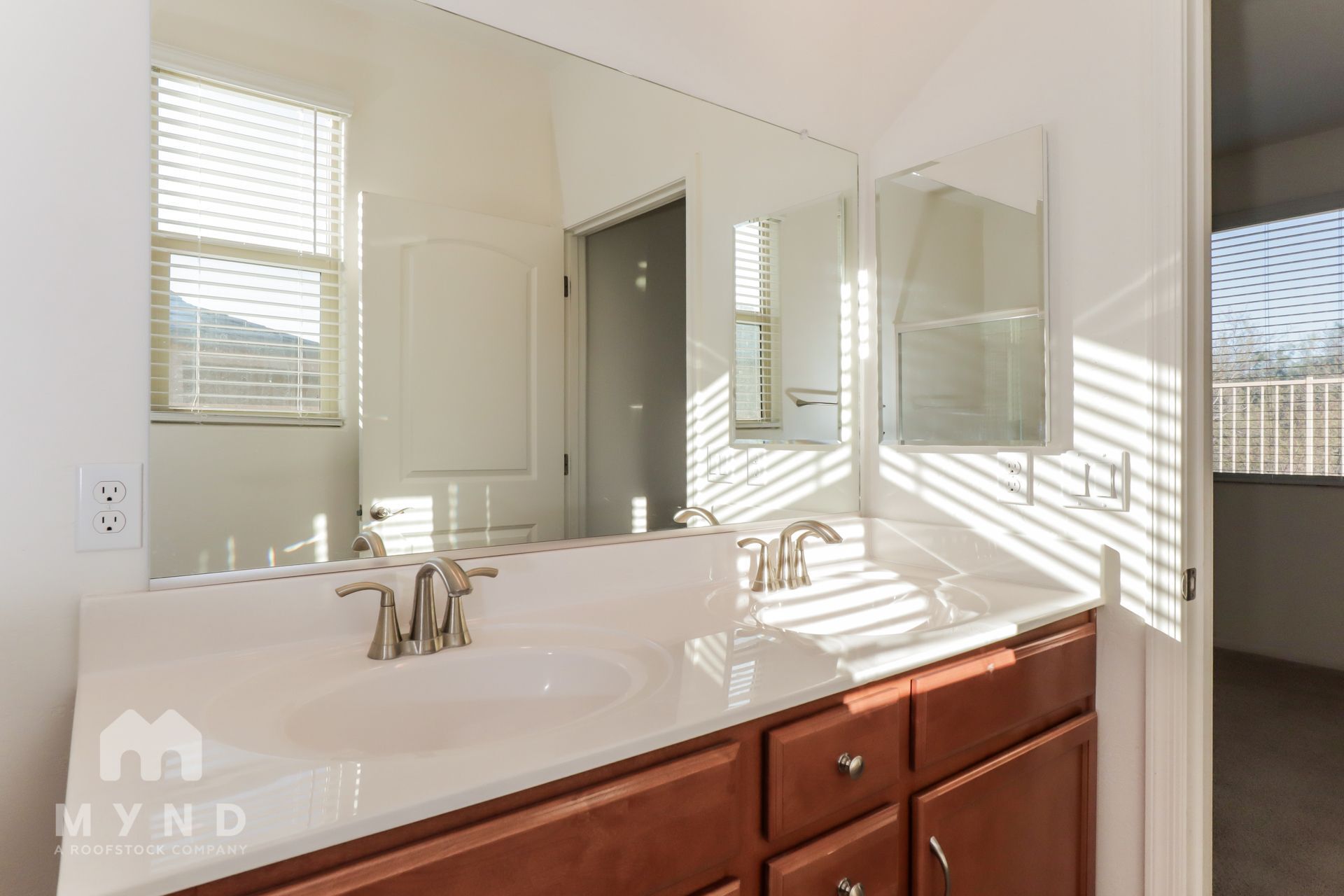 Building Photo - 801 Calle Tikal