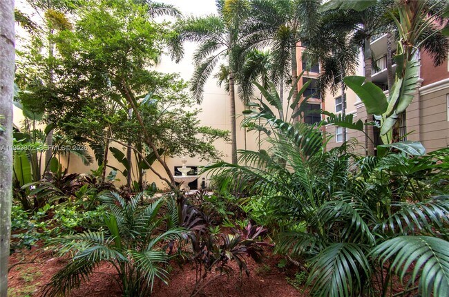 Building Photo - 17150 N Bay Rd