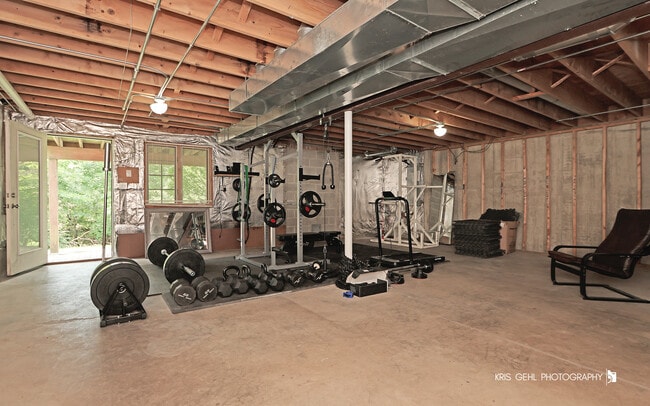 Building Photo - 1277 Queen Ann Ln