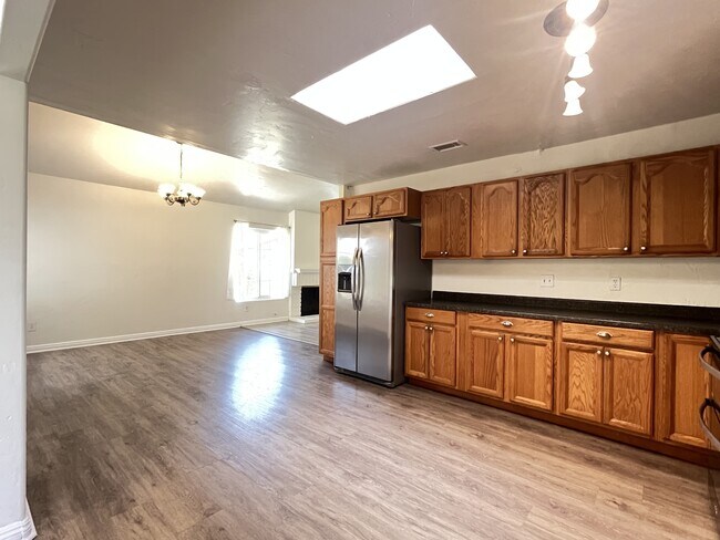 Building Photo - 5436 Mantua Ct