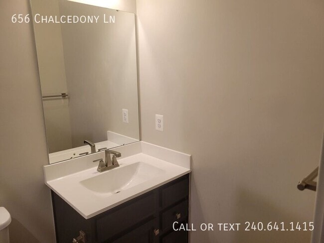 Building Photo - 656 Chalcedony Ln