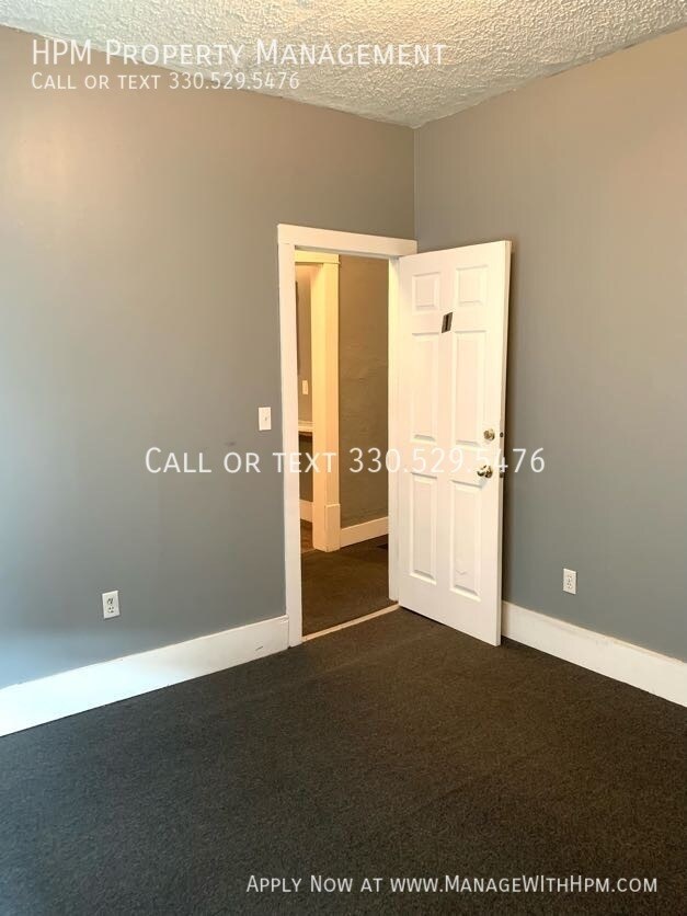 Building Photo - 515 Sumner St