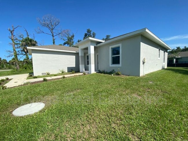 Building Photo - 302 Albatross Rd