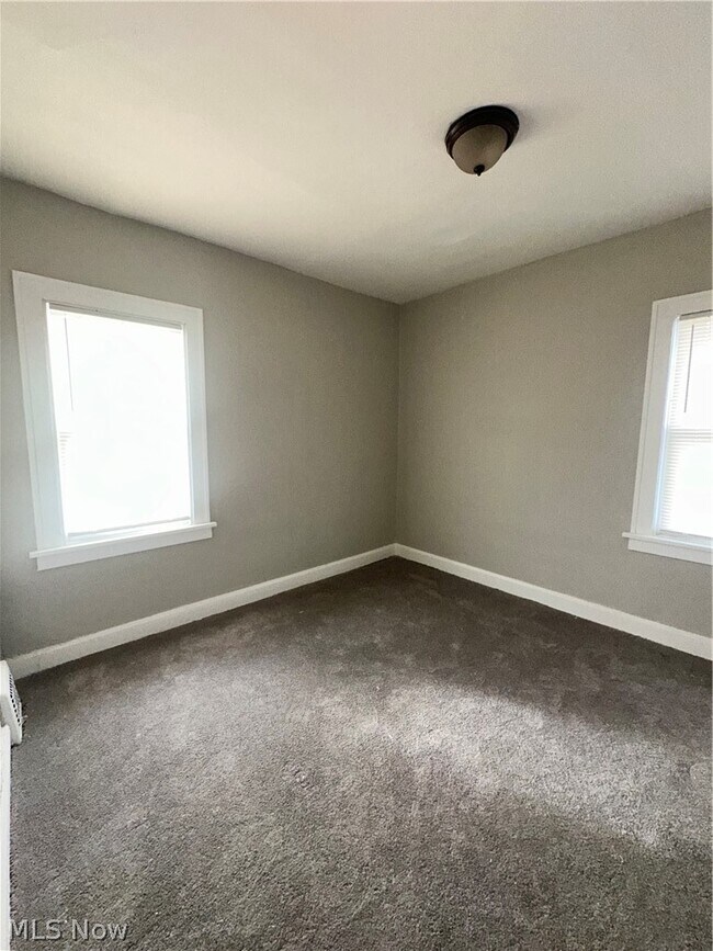 Building Photo - 1842 Colonnade Rd