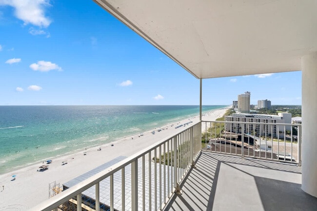 Building Photo - 8743 Thomas Dr