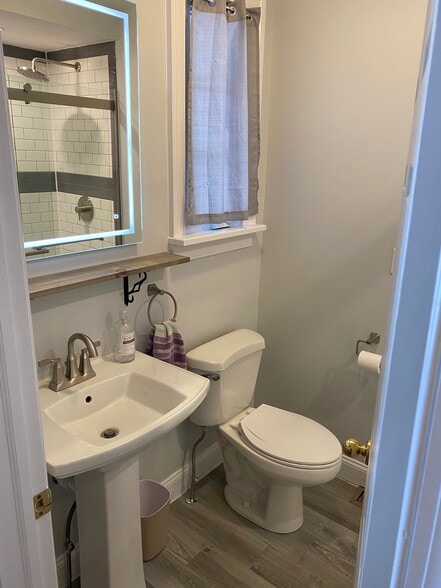 Newly renovated hall bathroom - 658 N Hanover Street