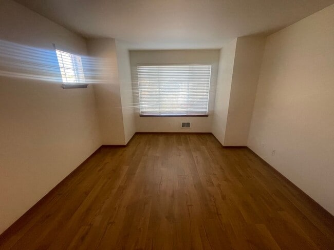 Building Photo - Gorgeous 3 bedroom Home for Rent in Edmonds