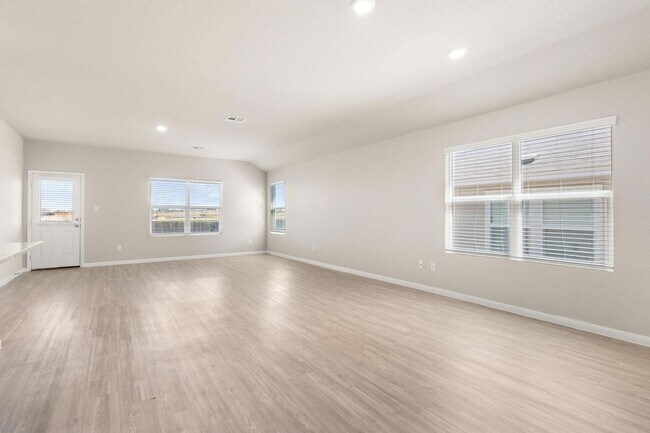 Building Photo - 2831 Calandra Lark