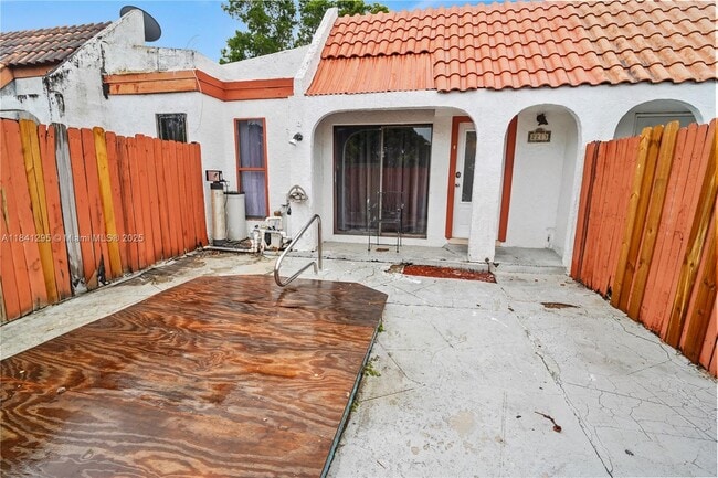 Building Photo - 2213 NW 55th Terrace