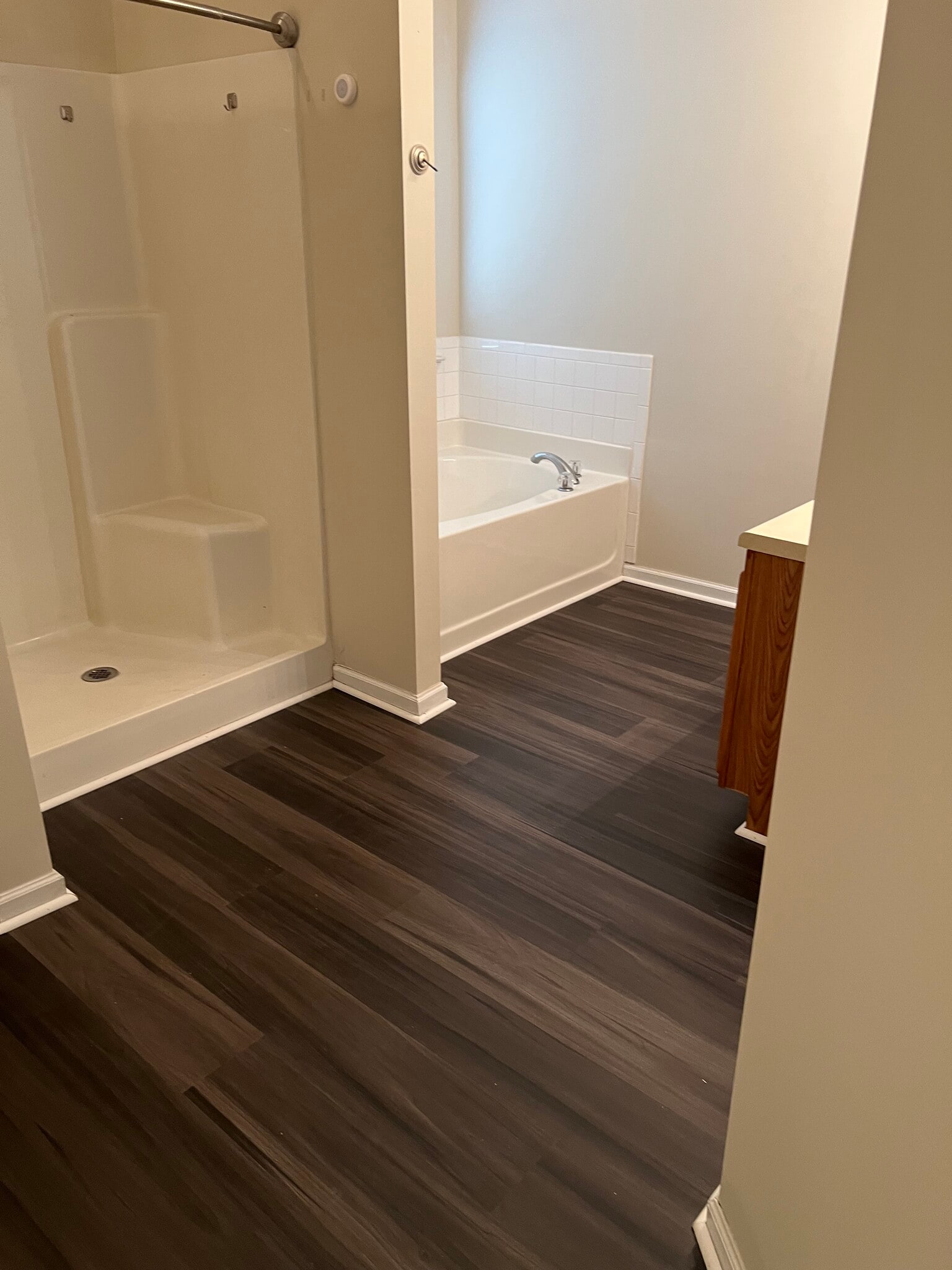 Building Photo - 827 Hannah Ct