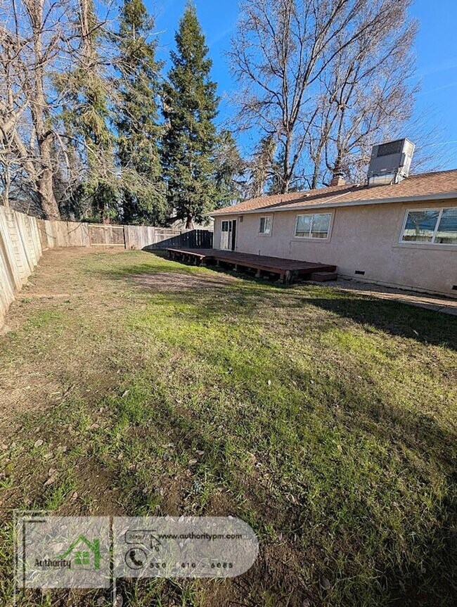 Building Photo - 3030 Dove St