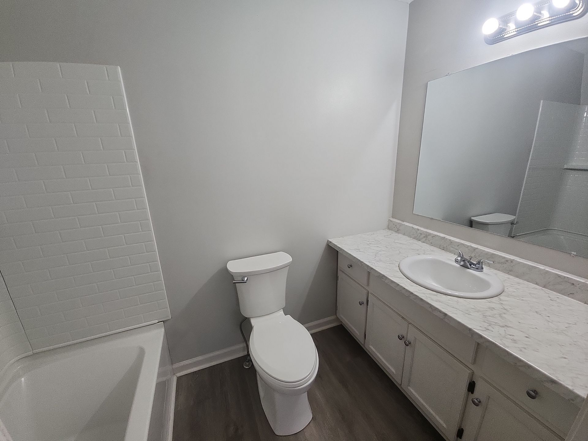 Building Photo - 14 Countryside Dr