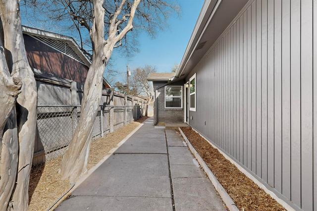 Building Photo - 4324 Oleander Trail