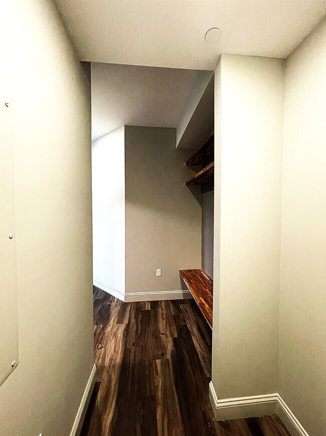 Building Photo - 25 Lowell St