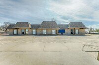 Building Photo - 1700 E State Hwy 152