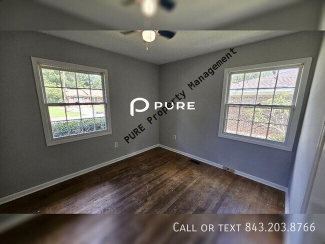 Building Photo - 364 Holly Ave