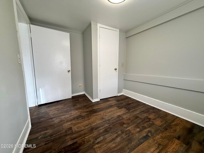 Building Photo - 1102 Drummond Ave