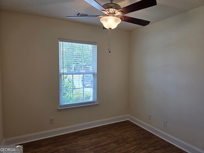 Building Photo - 129 Smithfield Dr