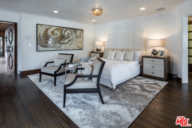 Building Photo - 704 N Arden Dr