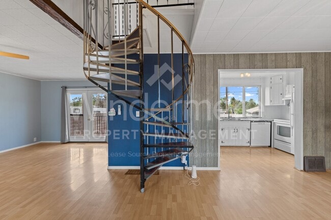 Building Photo - Beautiful 3-Bedroom Home - EV Charger - Pet Friendly