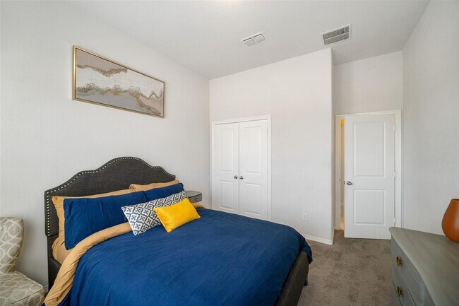 Building Photo - 1811 Smithers Landing Dr