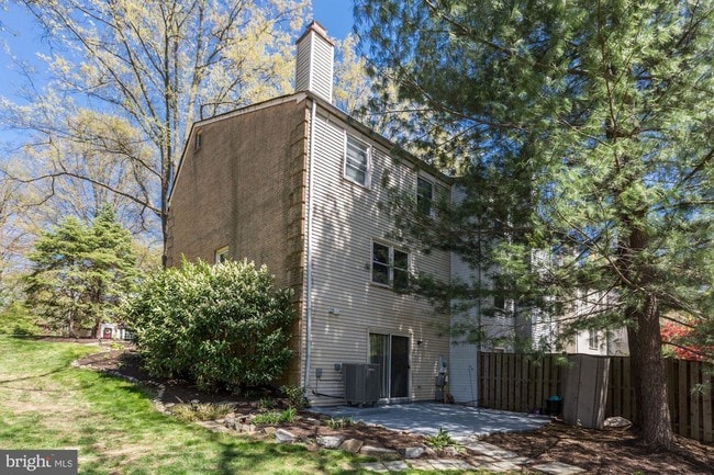 Building Photo - 8231 Goldstream Ct