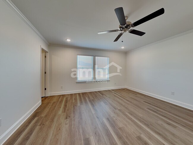 Building Photo - 6034 Rosemore Ln