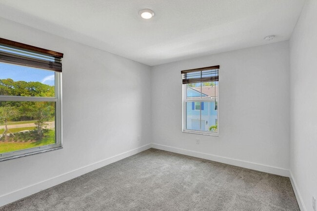 Building Photo - 229 Preserve Trl S