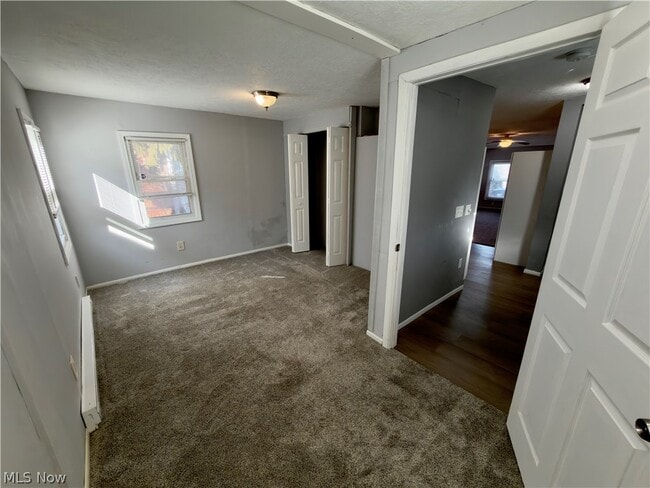 Building Photo - 142 1/2 Beaver Ct