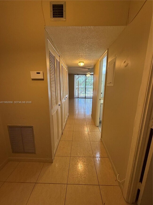 Building Photo - 6800 Cypress Rd