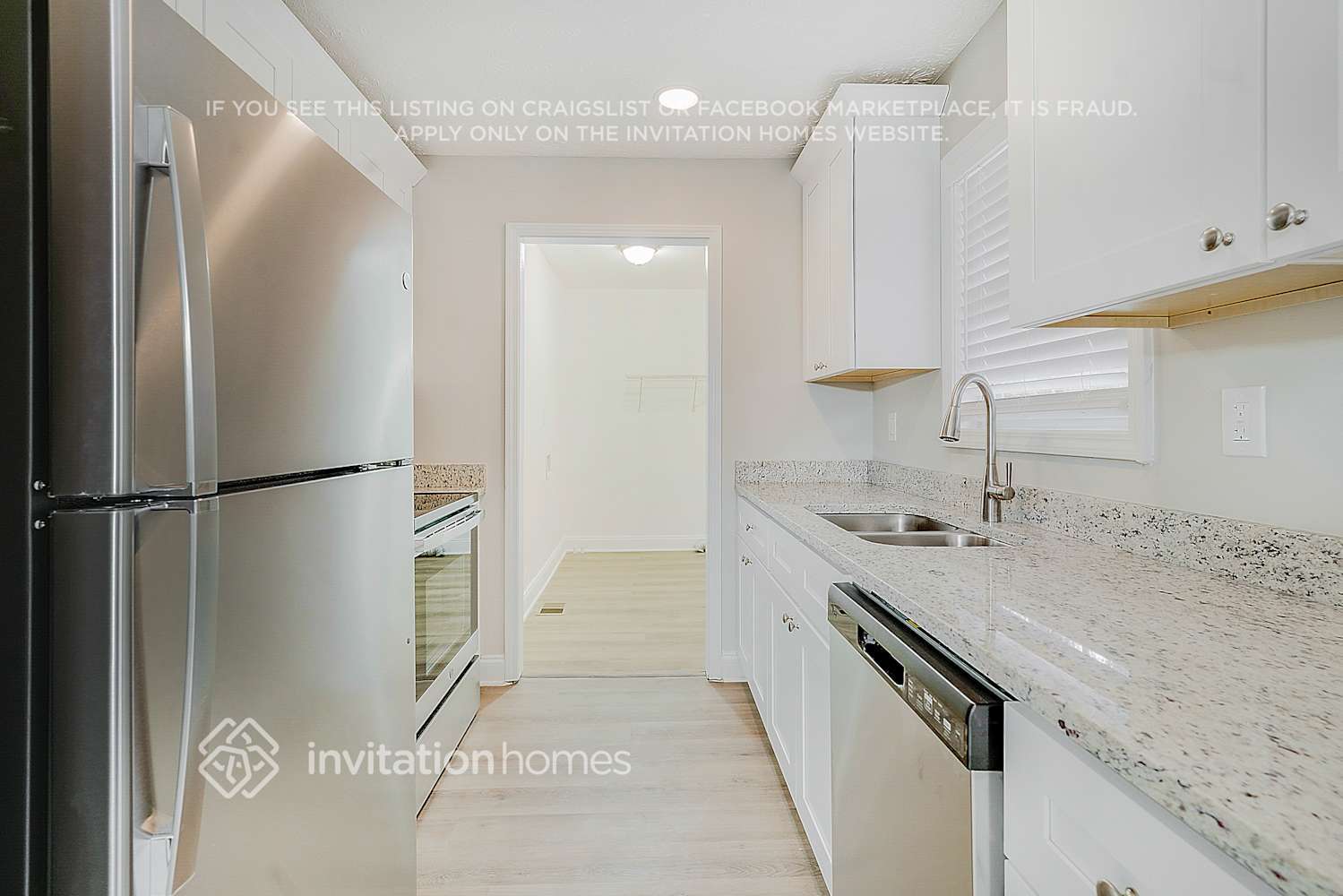 Building Photo - 5484 Pine Dr SW