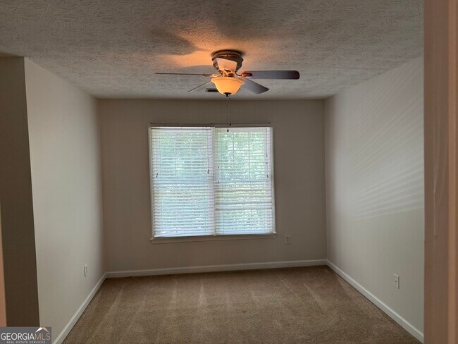 Building Photo - 455 Waterway Dr SW