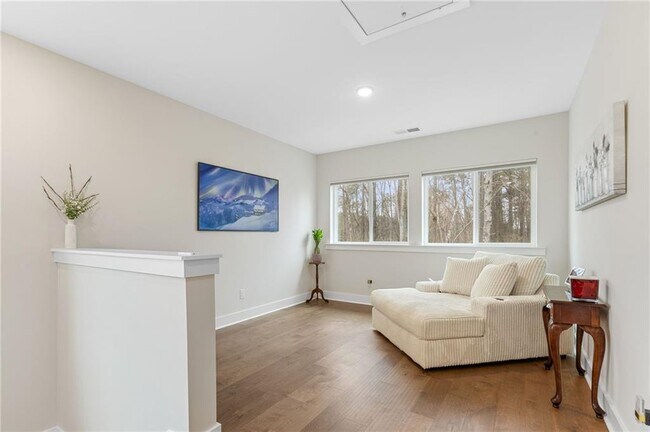 Building Photo - 4815 Briscoe Dr