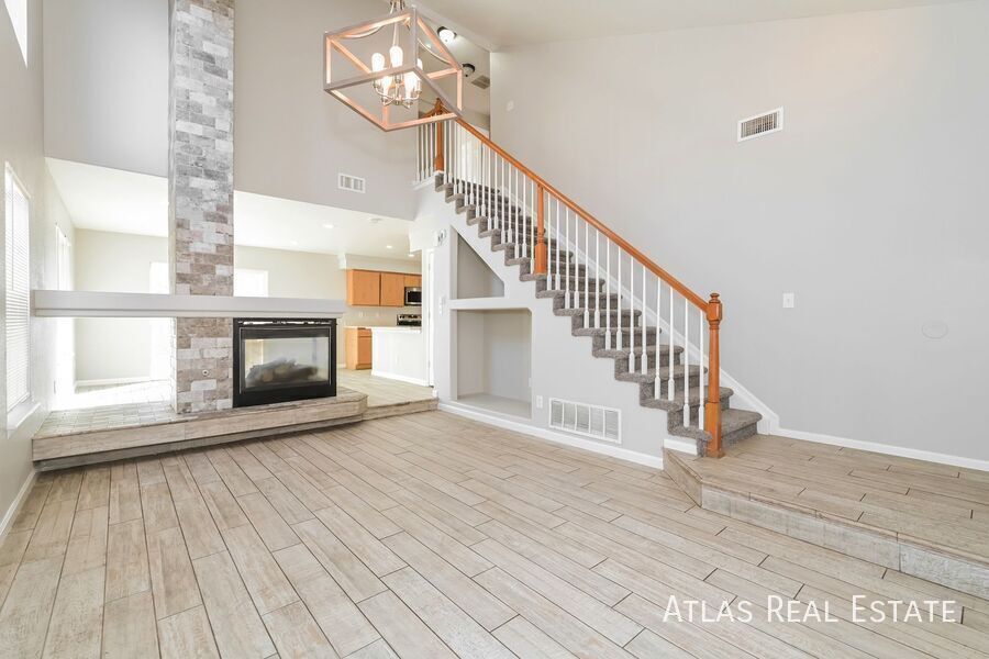 Building Photo - 4834 N Genoa St