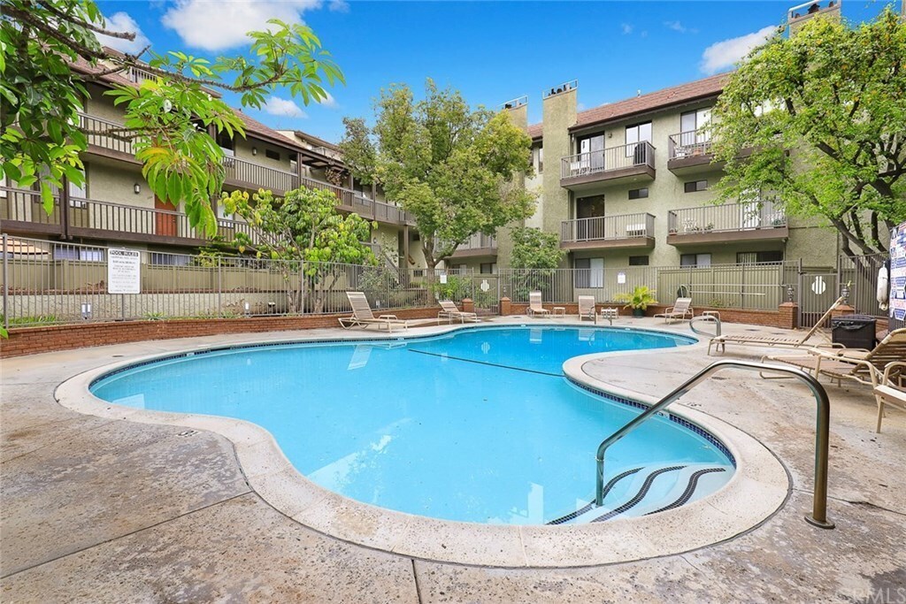 Building Photo - 330 Cordova St