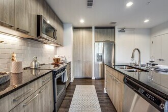 Building Photo - Now Leasing: 1 Month Free on Select Homes