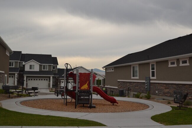 Building Photo - Beautiful 3 Bed/2.5 Bath in Draper!!!