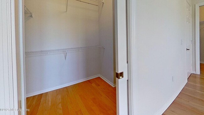 Building Photo - 4515 Serena Cir