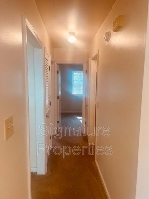 Building Photo - 2529A Pin Oak Ct