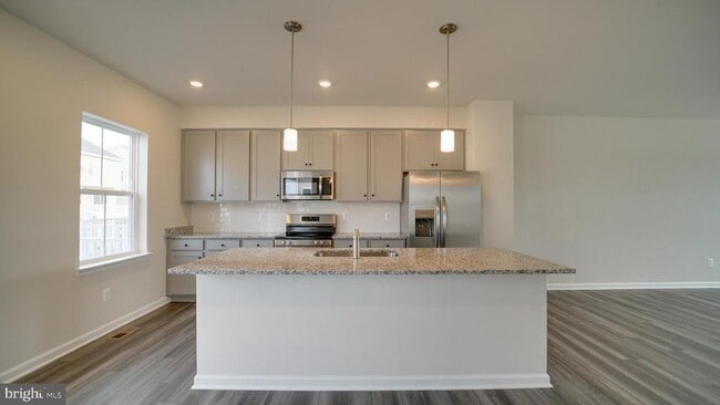 Building Photo - 1350 Red Clover Ln