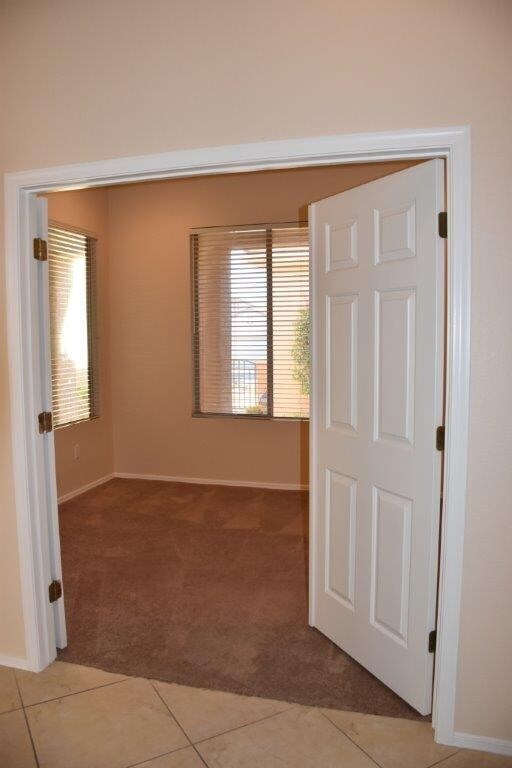 Building Photo - 2057 King Mesa Dr