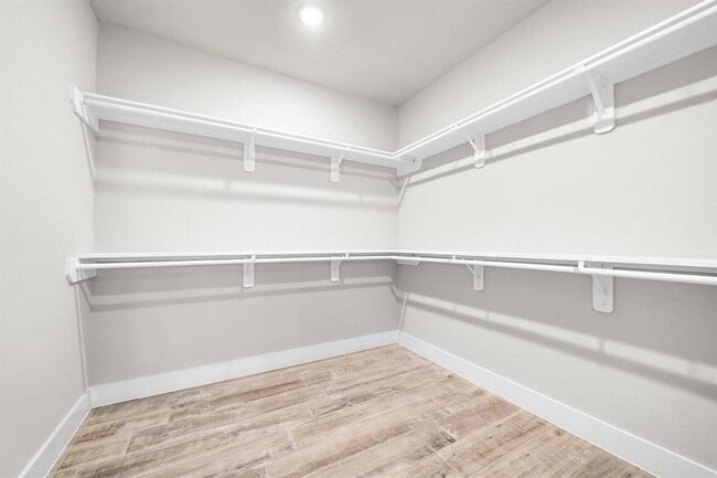 Building Photo - 228 W 28th St