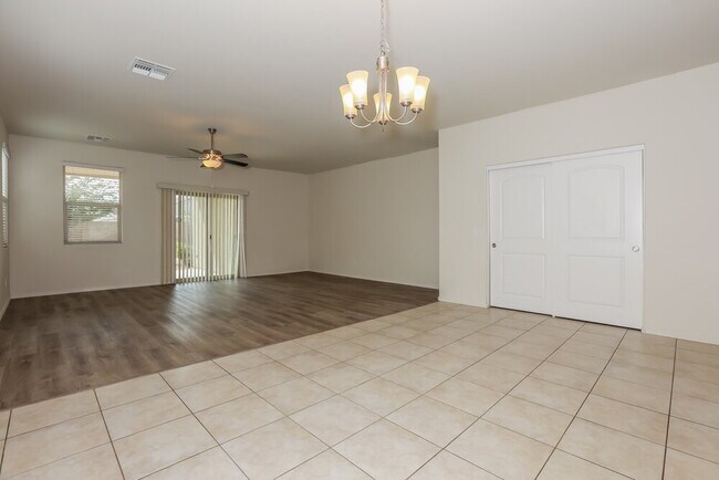 Building Photo - 4621 E Fire Opal Ln