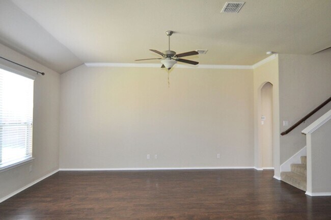 Building Photo - 3521 Twin Pines Dr