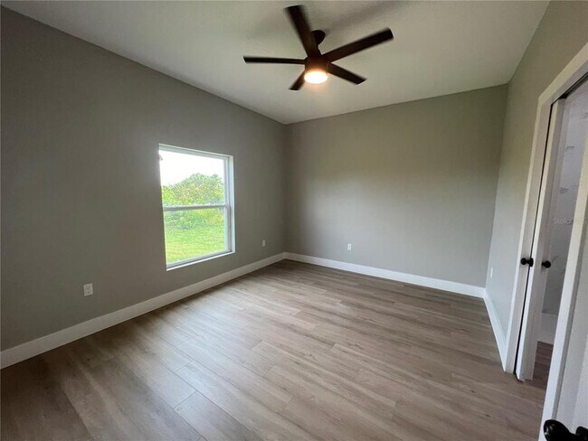Building Photo - 12130 Henley Ave